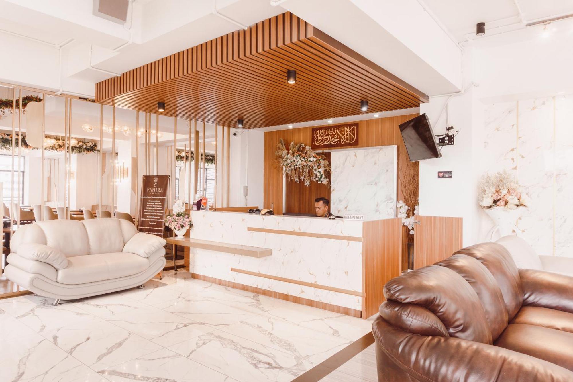 Fahira Hotel Syariah Bukittinggi Εξωτερικό φωτογραφία