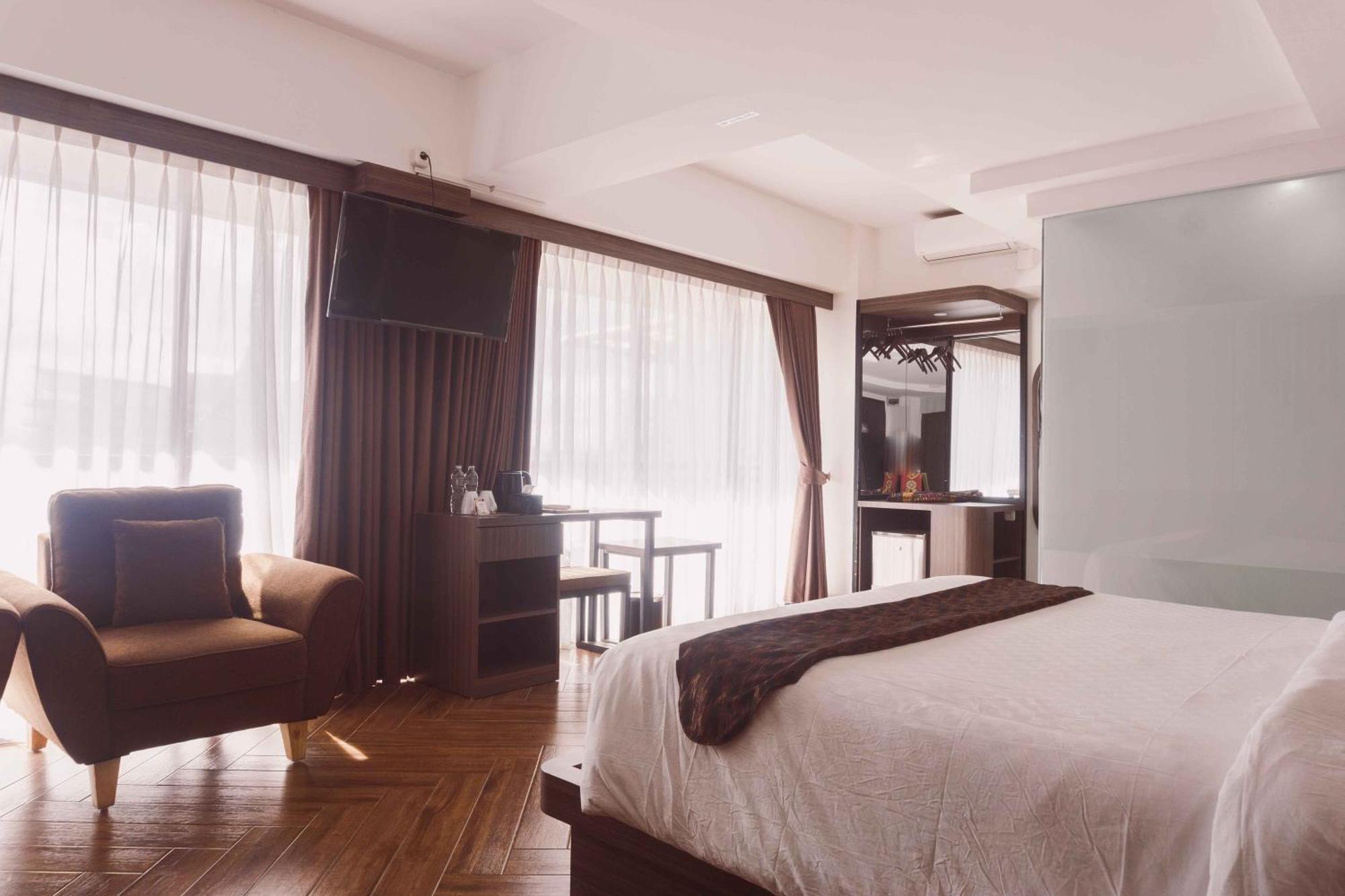 Fahira Hotel Syariah Bukittinggi Εξωτερικό φωτογραφία