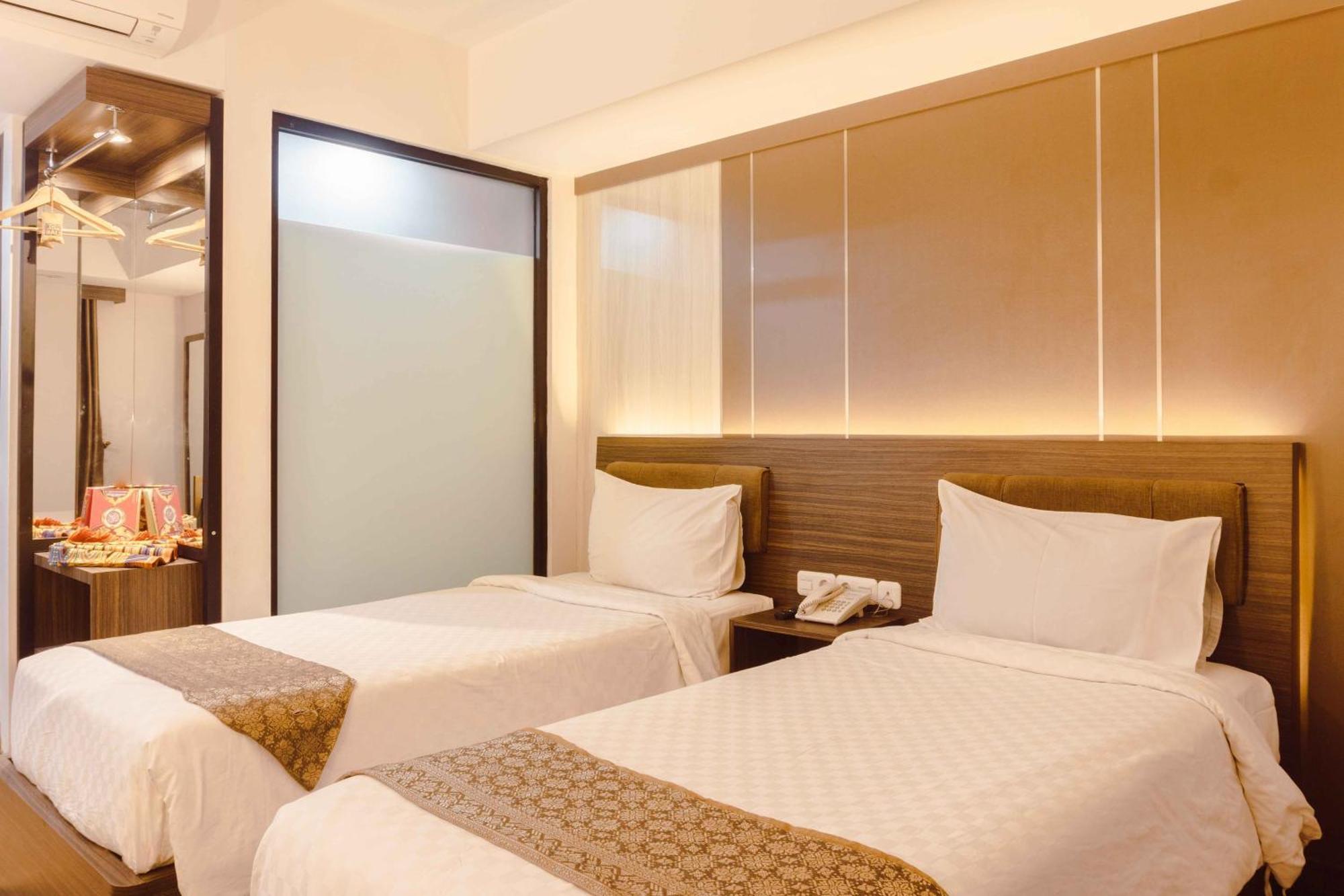Fahira Hotel Syariah Bukittinggi Εξωτερικό φωτογραφία